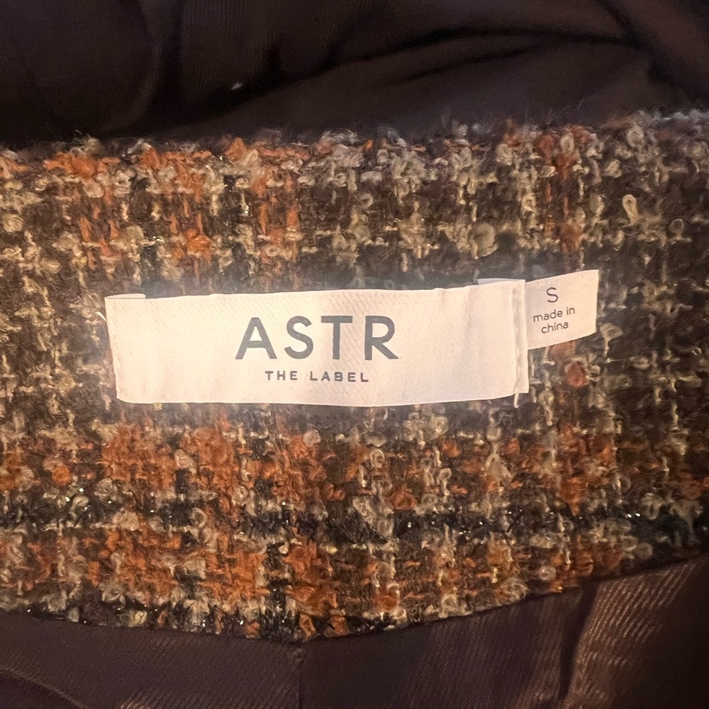 ASTR The Label Tweed Cropped Blazer Jacket ✨
Size Small
Brand New Without Tags - Picture 10 of 10